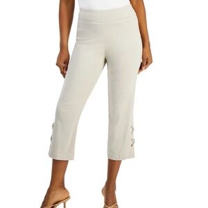 NEW JM Collection Pull On Capris Stonewall Medium